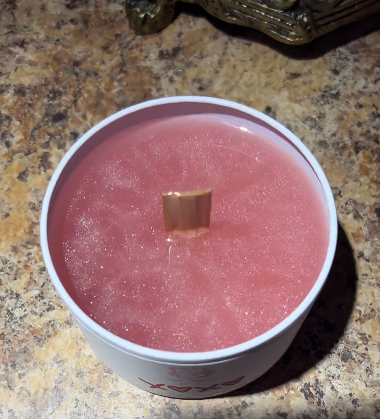 XOXO Valentine's Tin Candle